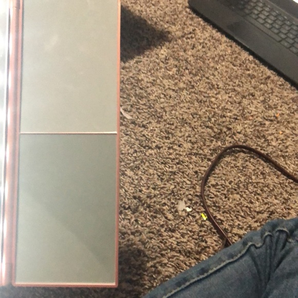 Makeup mirror - Picture 3 of 4